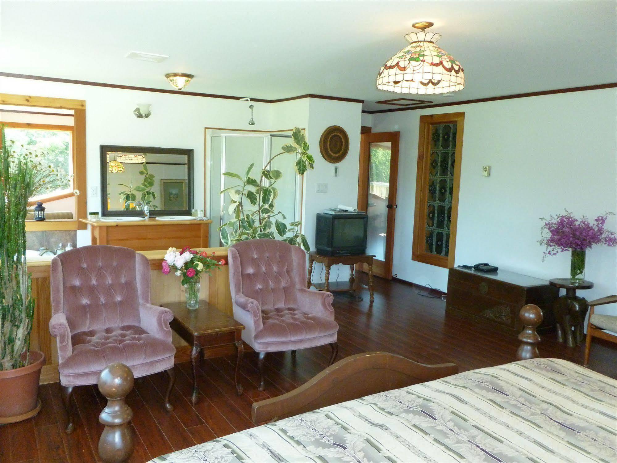 Harrison Hammond House Farmstay Harrison Mills Exteriér fotografie